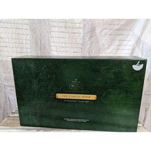Hallmark family room studio‎ limited edition 2000 s